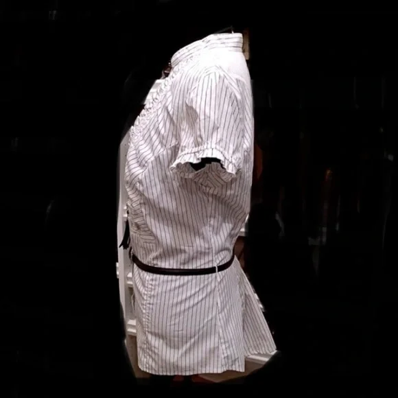 NWT Guess Shirt - Picture 3 of 4